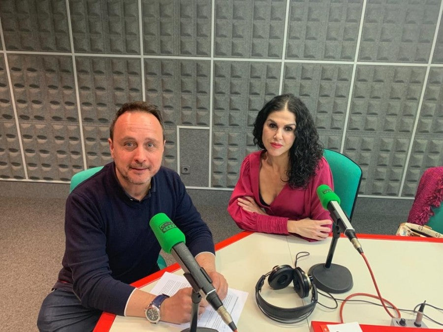 Yolanda Albelda habla en Compostela en la Onda de combatir la celulitis, la flacidez y la grasa acumulada