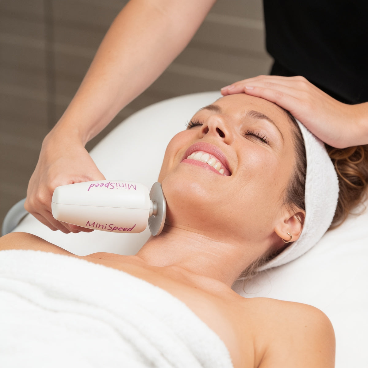 Accent Prime: ultrasonidos y RDF facial